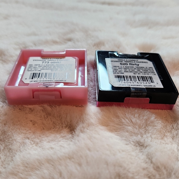Hard Candy Eyeshadow Duo 2 Piece Gift Set Single & Loving It Oink and Flirty New - Picture 3 of 4